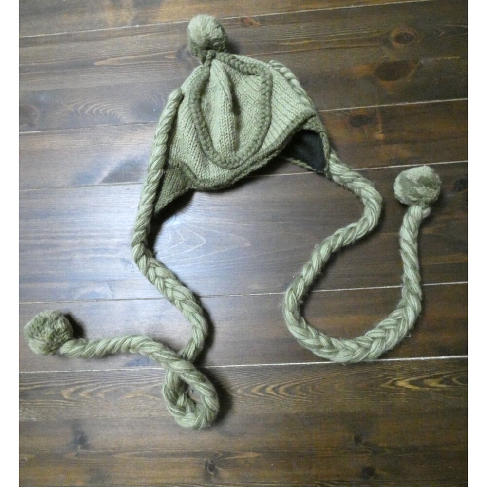Lakhay's Collection Nepal Green 100% Wool Beanie Hat Tassel Pom Pom Ear Flap